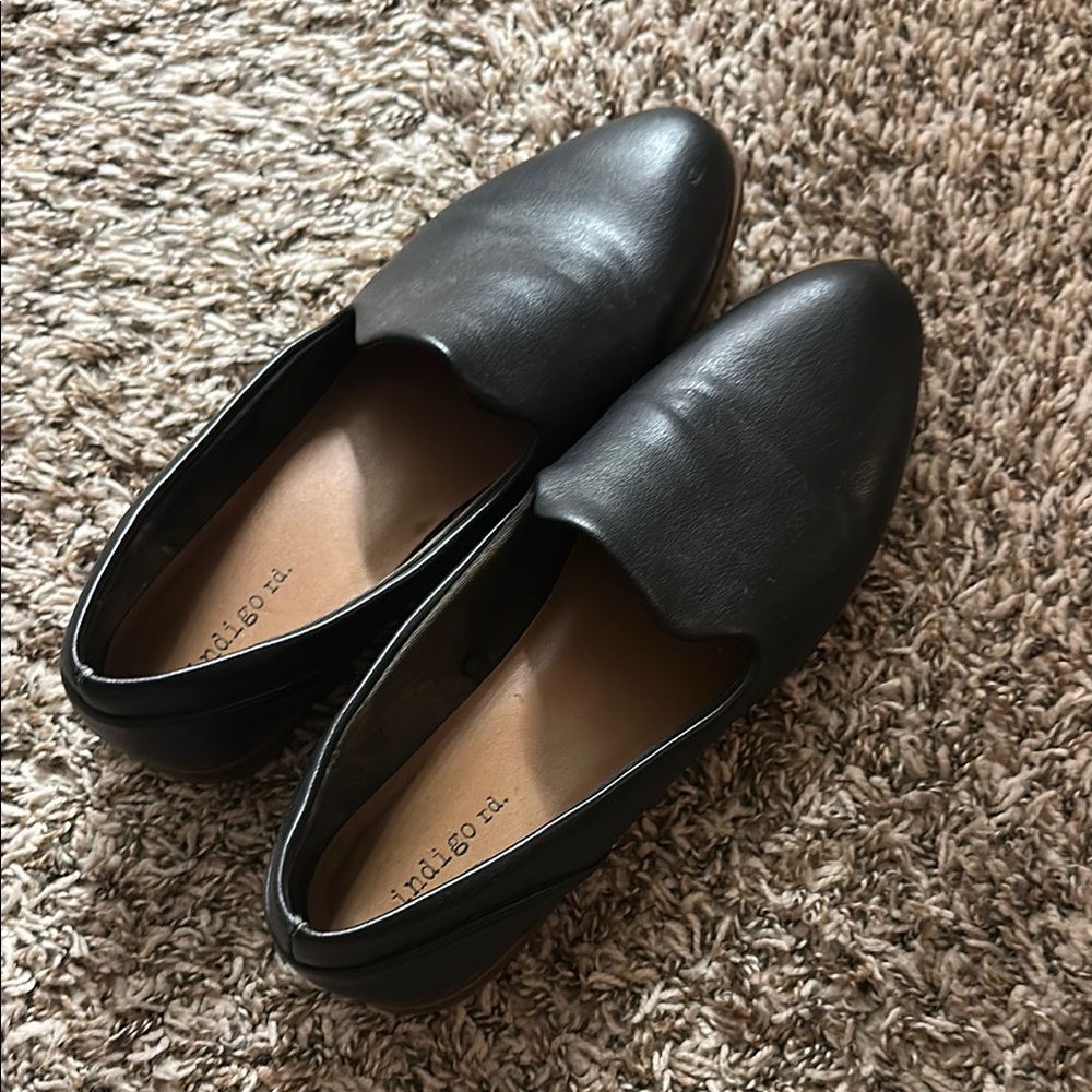 Indigo women’s Black Loafers